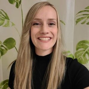 Meet your Posher, Maya